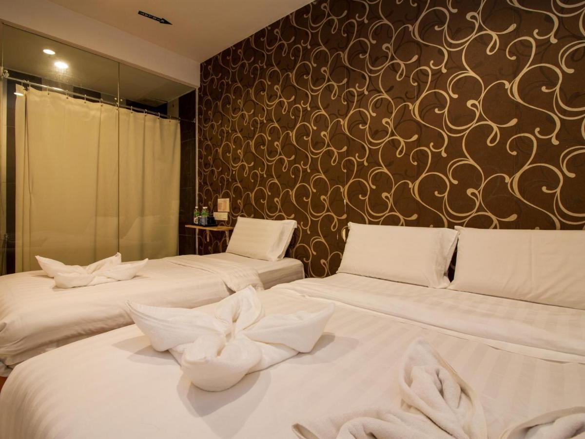 1 Hotel Taman Connaught Kuala Lumpur Exterior photo