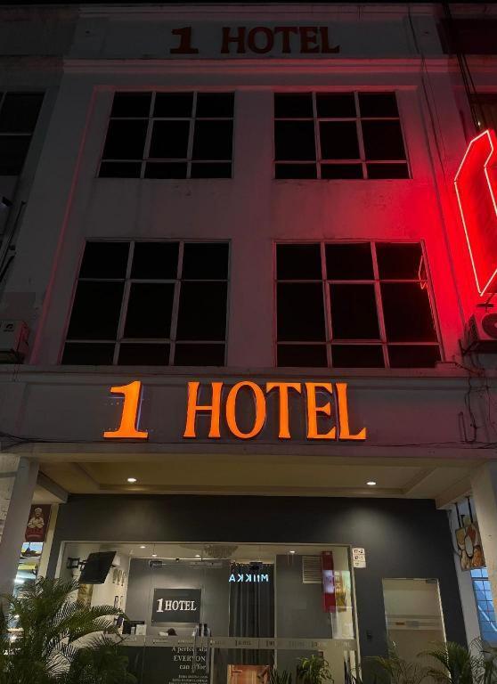1 Hotel Taman Connaught Kuala Lumpur Exterior photo